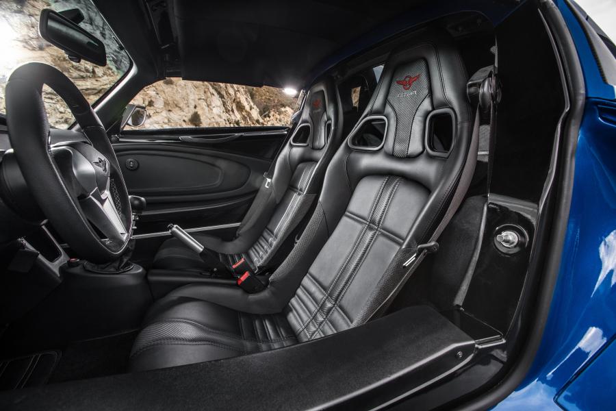 Интерьер Rezvani Beast Alpha 2017 года  (фото 1 из 65)